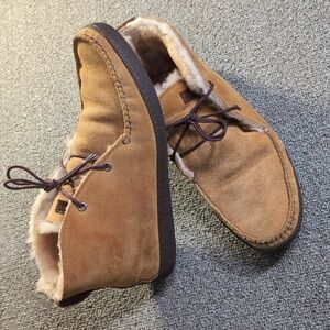 Quoddy Huggeur Chukkas Size 11.0 in Tan Suede Leather Sherling Wool Lined